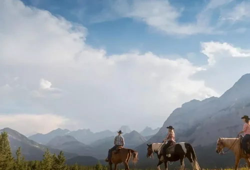 iconic-rockies-western-canada-guided-tour-3