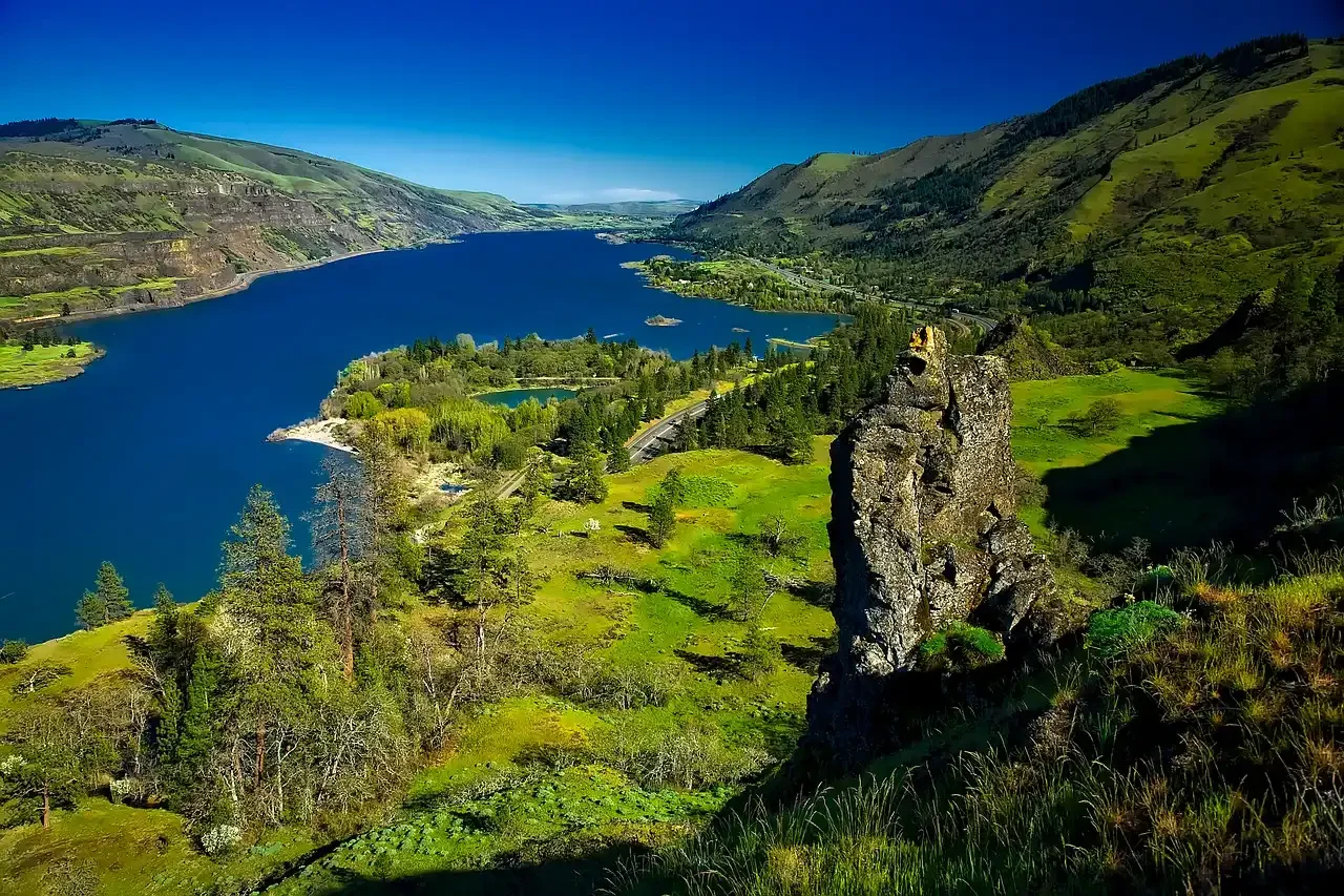 columbia-river