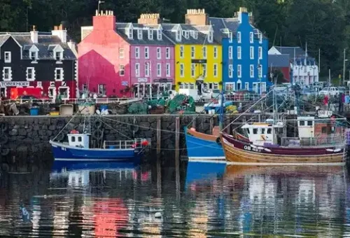 promenade-of-tobermory-isle-of-mull-spectacular-scotland