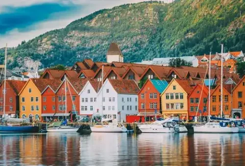 visit-colourful-bergen-norway