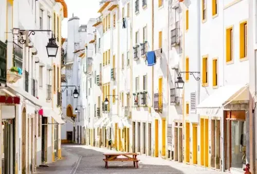 Evora