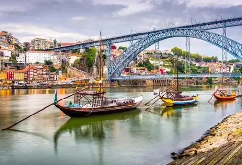 boats-river-porto-portugal