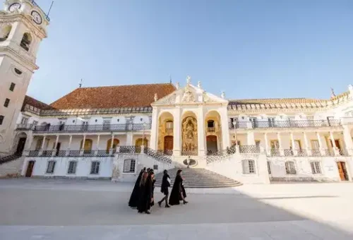 courtyard-university-coimbra-portugal