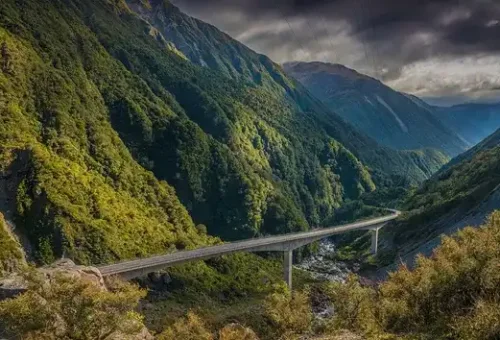 tranzalpine-train-hokitika-new-zealand-9