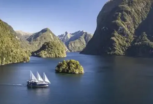 doubtful-sound-overnight-cruise-2-1