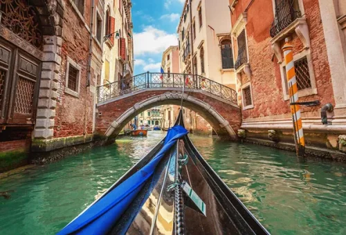 gondola-canal-venice-italy-1