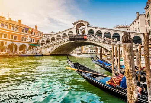 canal-grande-rialto-bridge-venice-italy-1