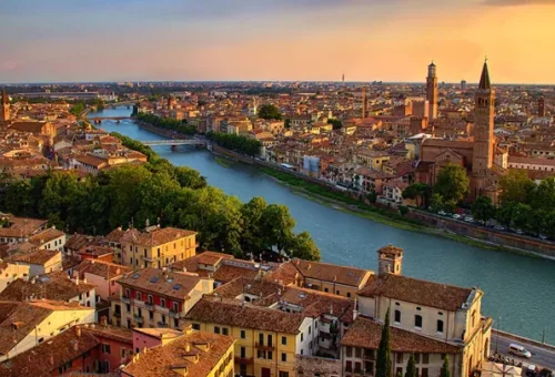 view-river-buildings-in-city-verona-italy-1