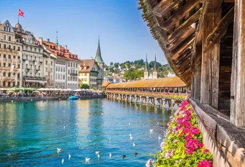 chapel-bridge-lucerne-switzerland-1 (1)