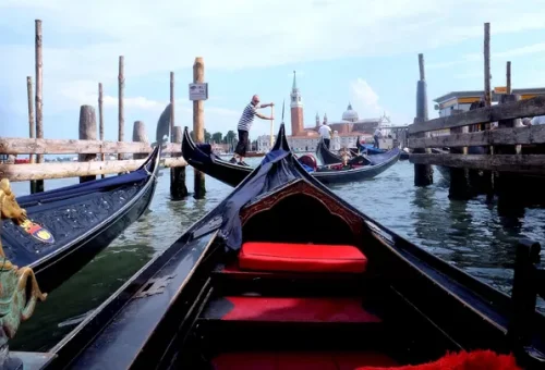 gondola-canal-venice-italy-1