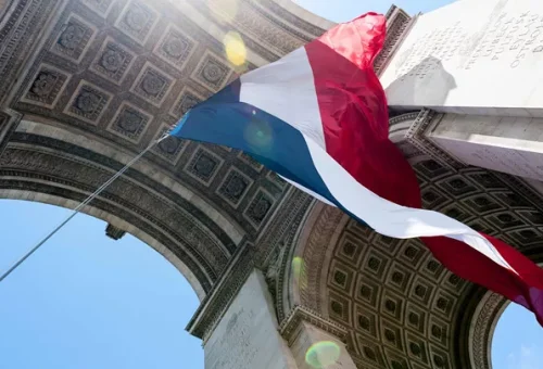 arc-de-triomphe-paris-france-1