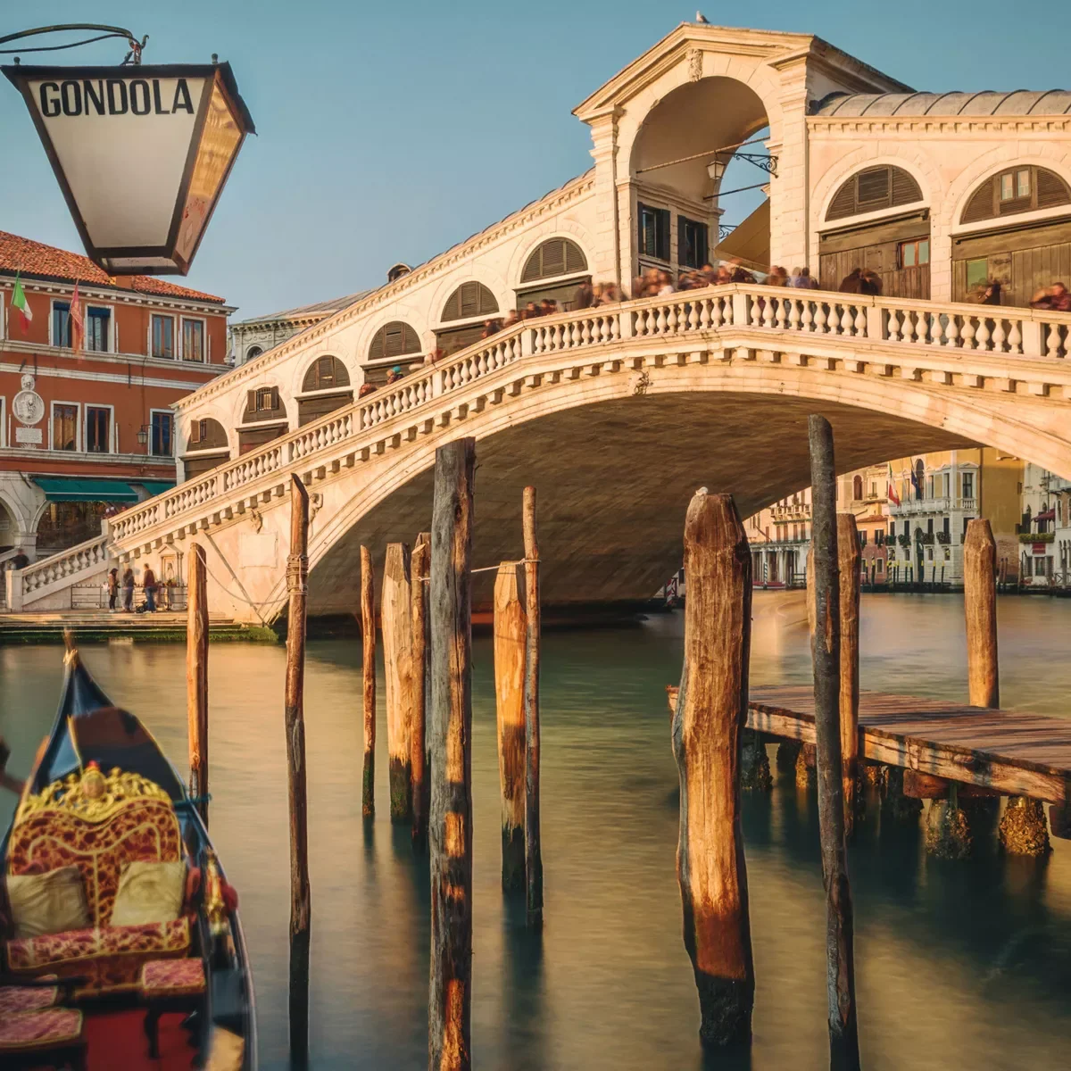 rialto-bridge-venice-italy-2