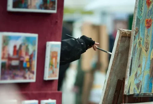 montmartre-village-artists-square-paris-france-1