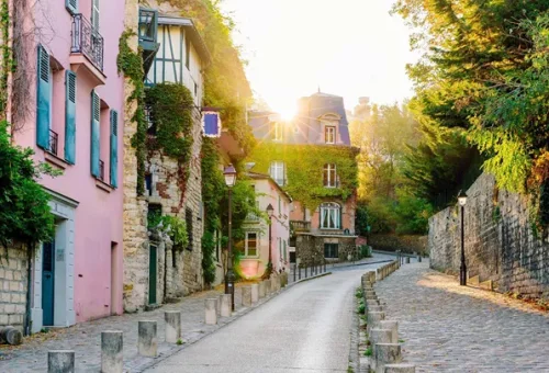 street-houses-paris-france-1