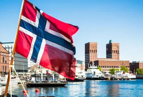 flag-city-hall-marina-oslo-norway-1