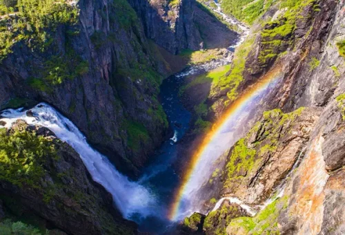 waterfall-voringfoss-norway-1