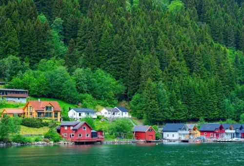 traditional-fishing-cottage-flam-norway-1