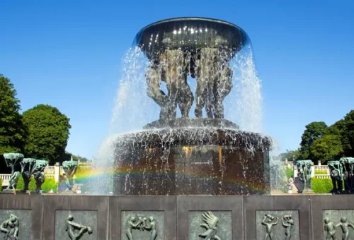fountain-frogner-park-oslo-norway-1