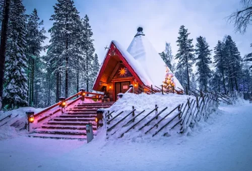 santa-claus-village-rovaniemi-finland-1