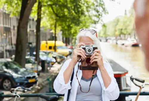 woman-man-camera-picture-amsterdam-netherlands-2