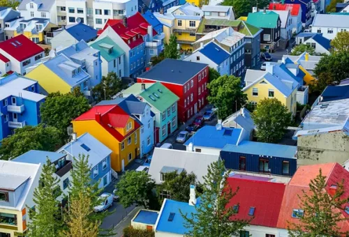 colorful-houses-reykjavik-iceland-3