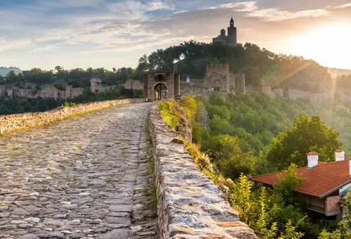 tsarevets-stronghold-veliko-tarnovo-bulgaria-2