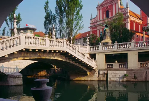 triple-bridge-city-tour-ljubljana-slovenia-tt-1
