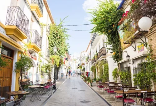 old-city-narrow-streets-costa-del-sol-spain-1