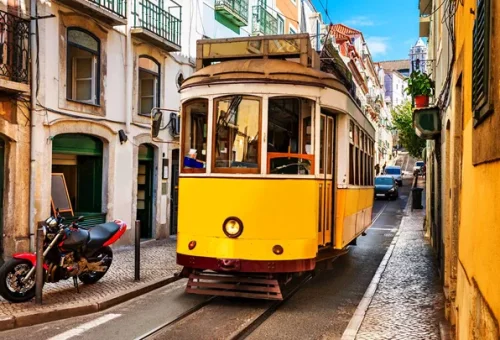 tram-lisbon-portugal-1