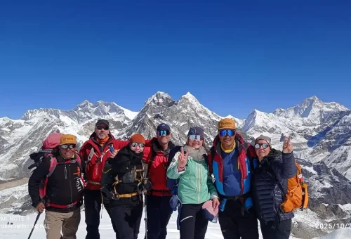 MeraPeak 2025 - AT