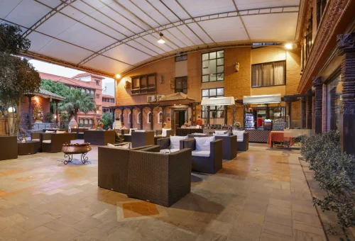 courtyard2