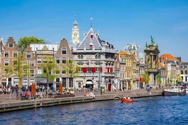 B HAARLEM