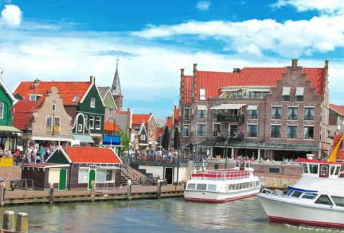 A VOLENDAM