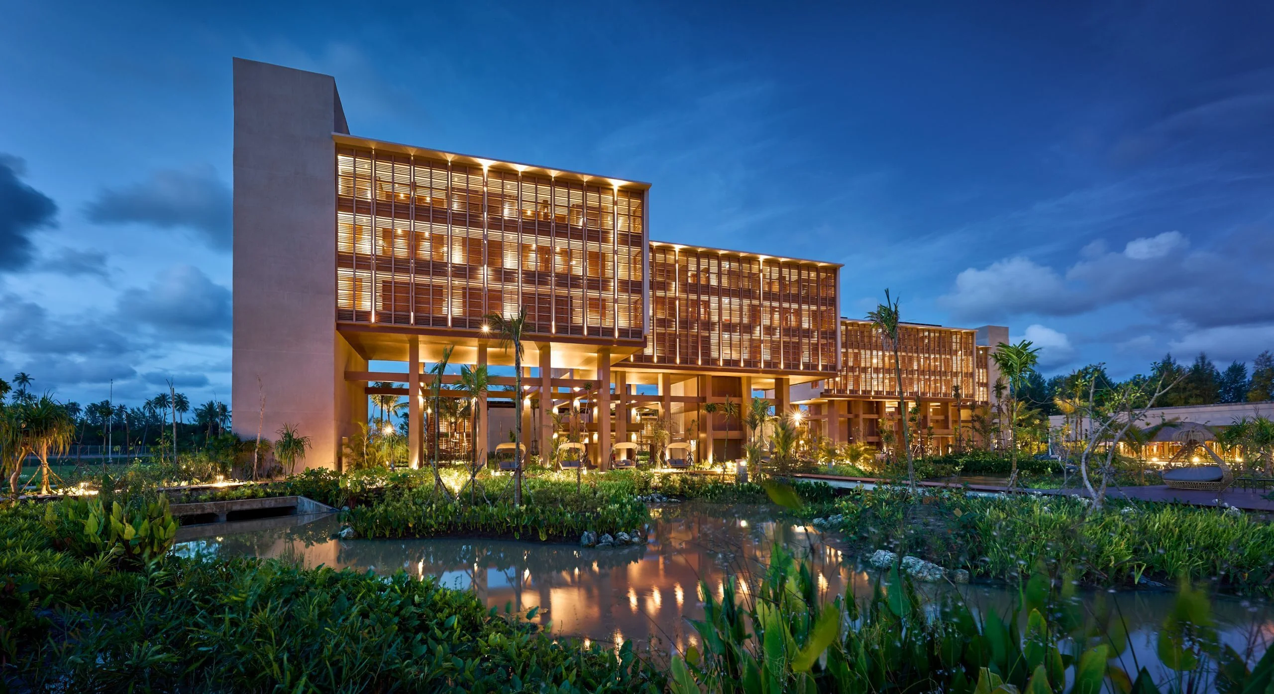 IHG_HIBL_Exterior-3-scaled-e1742273287731