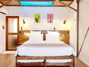 The Anmon Deluxe Double Room