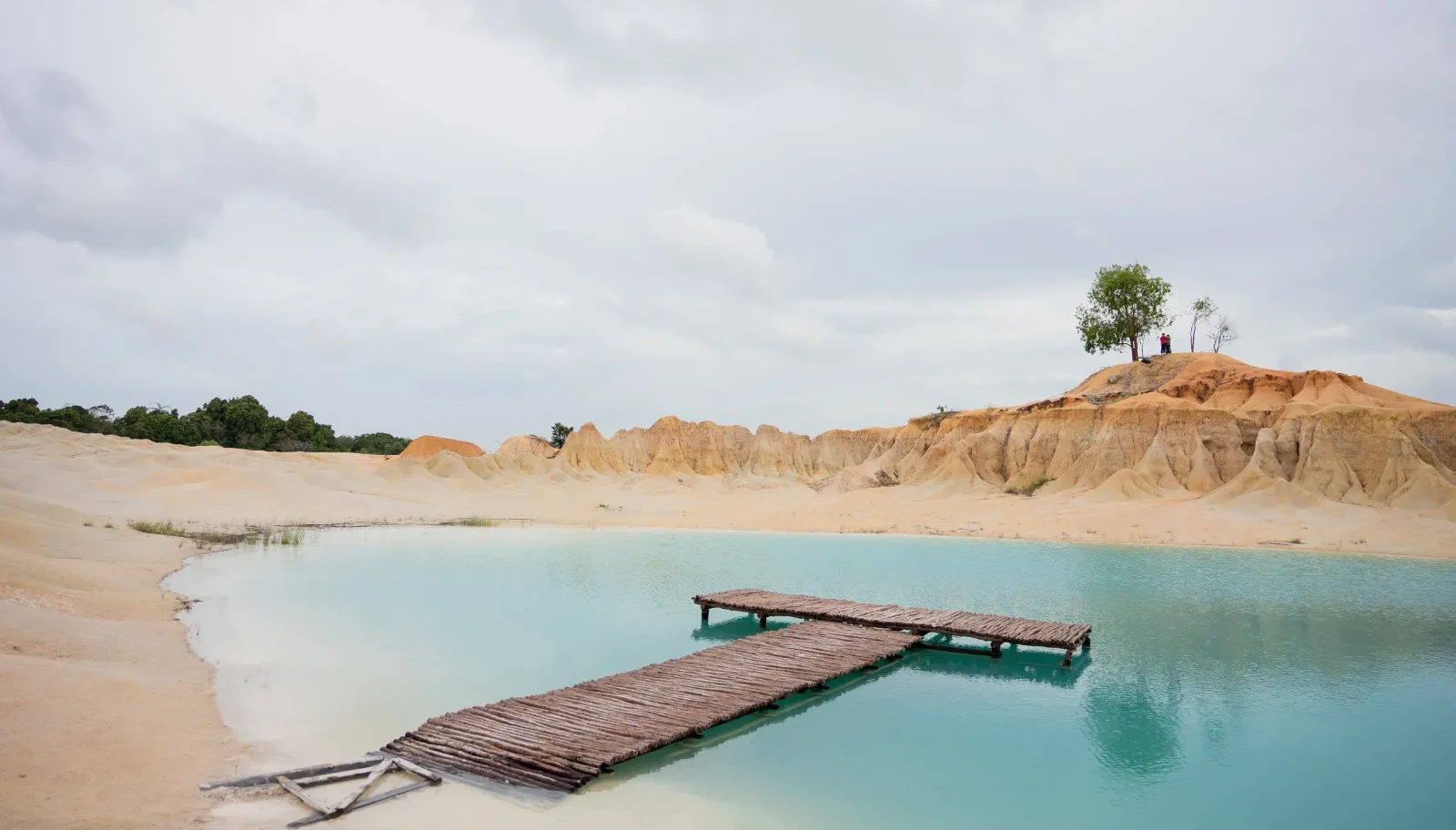 Bintan Mini Desert & Blue Lake Tour