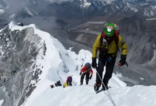 Imjatse-Peak-Climbing1-990x490-1