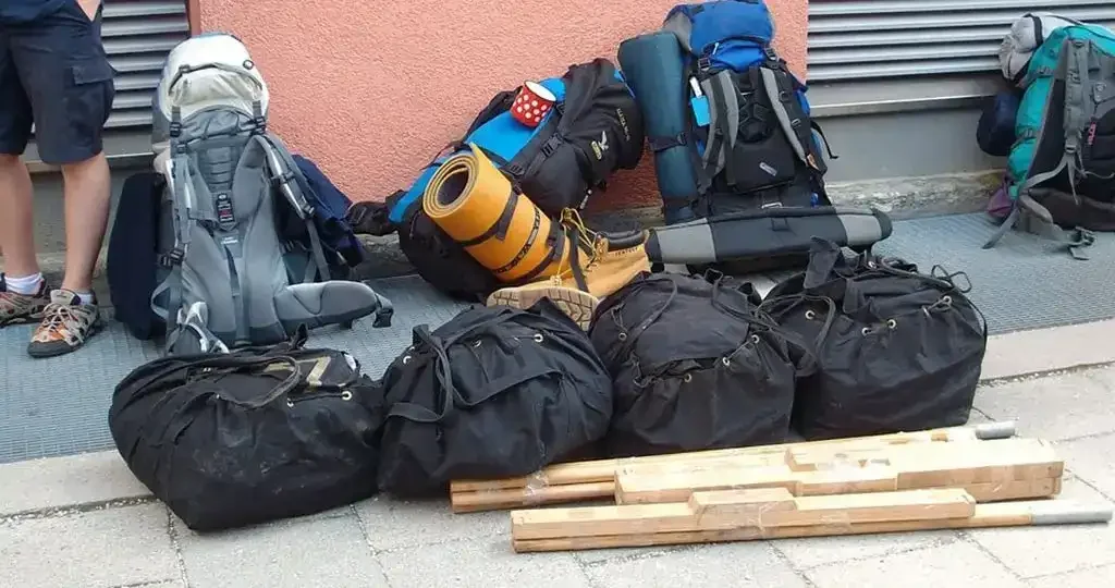 packing-list-for-manaslu-circuit-trek-1024x540-1