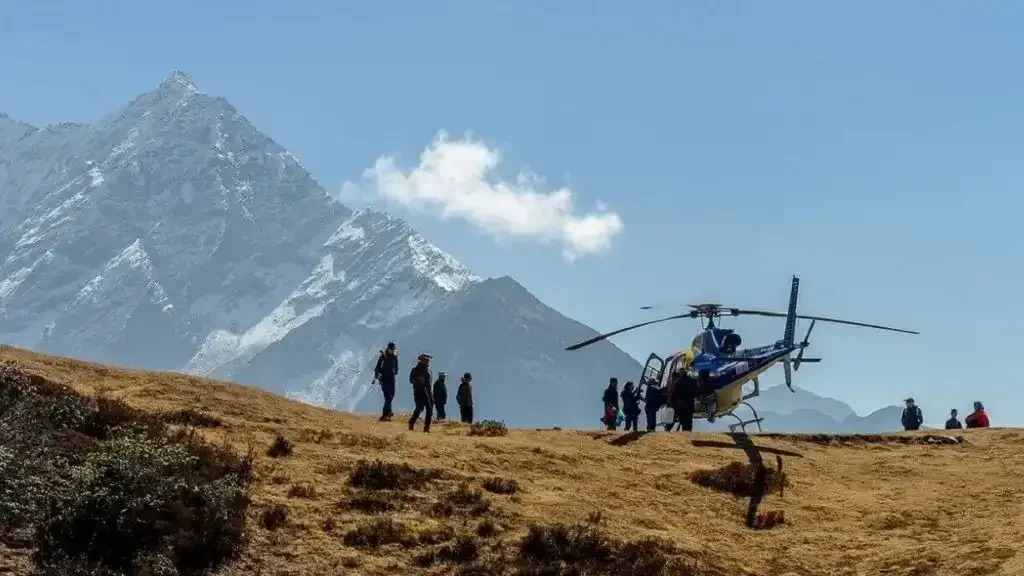 Everest-Base-Camp-Helicopter-Tour-with-Landing