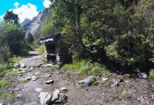 syabrubesi-lantang-tamang-heritage-trail-1024x597-1