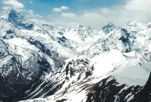 Langtang-Valley-Yala-Peak1-990x490-1