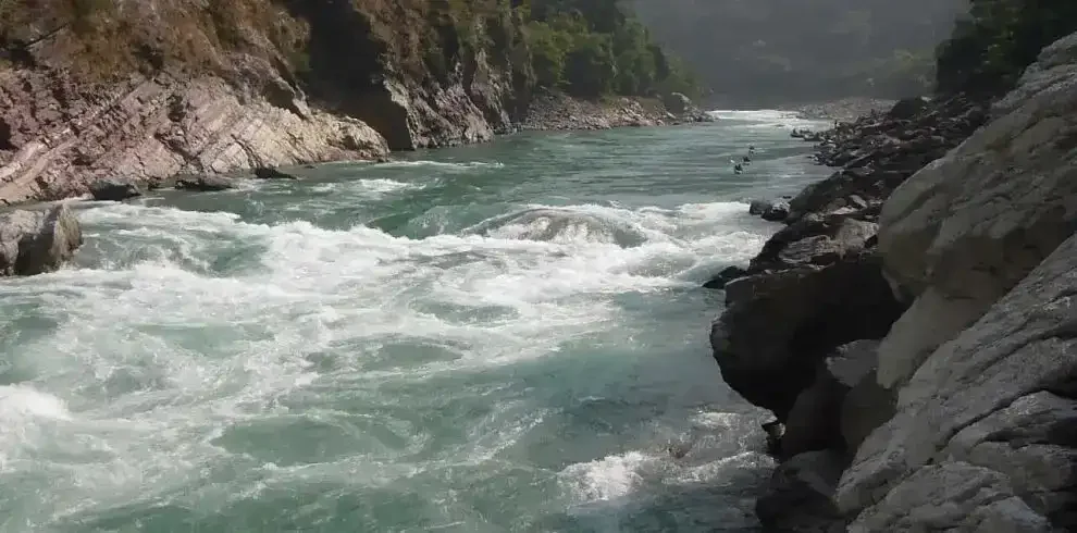 Karnali River Rafting51 990x490 1