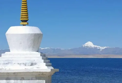 20-Trugo-Gompa-Chorten-With-Lake-Manasarovar-And-Mount-Kailash1-990x490-1