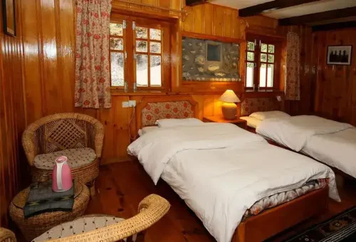 yeti-mountain-home-phakding