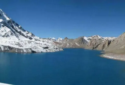 Annapurna-circuit-trek-tilicho-lake-1-1-1