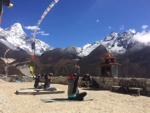 Ebc Charity Yoga Trek