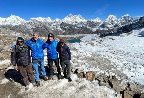 Gokyo Chola group
