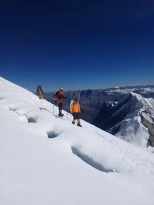 Mount Manaslu Expedition 1