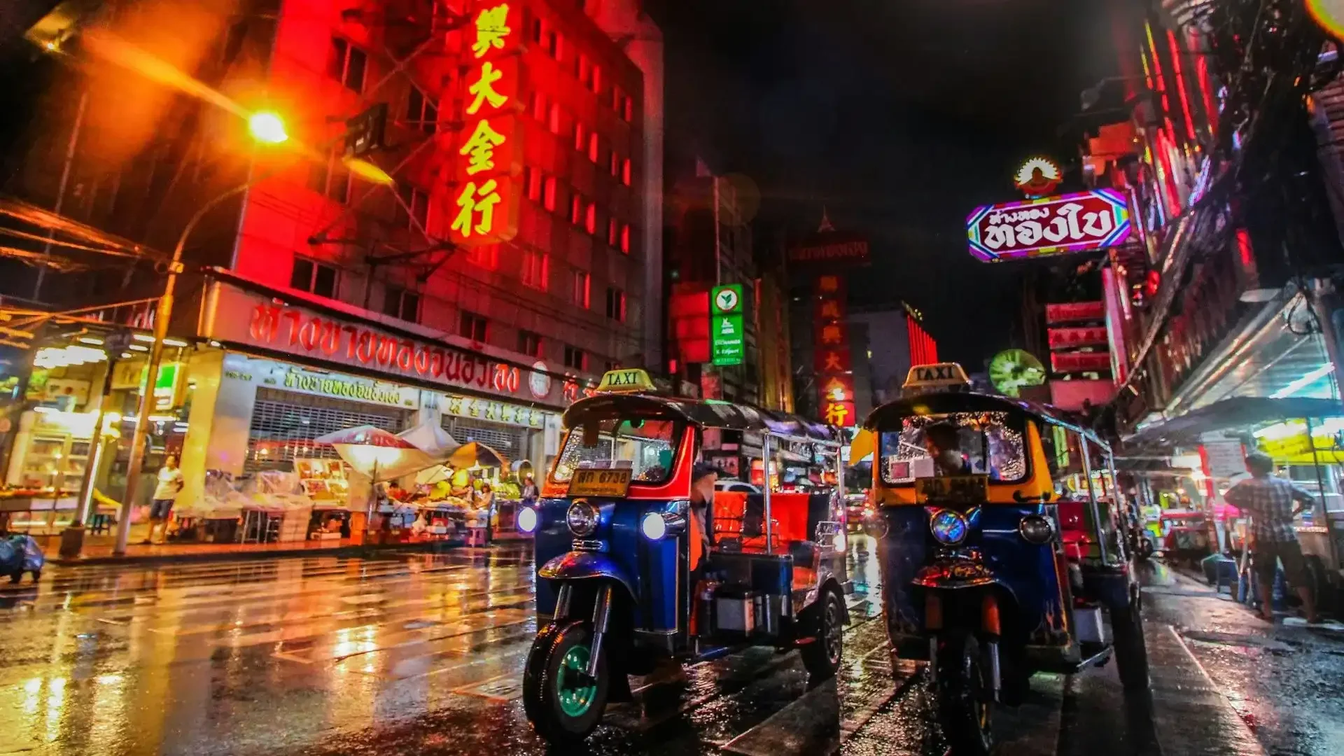 ChinaTown-and-Tuk-Tuks