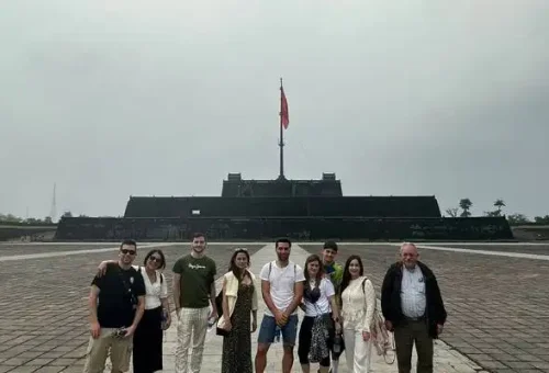 247039_648fda90928d9